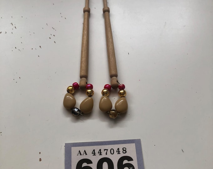 Lacemaking bobbins