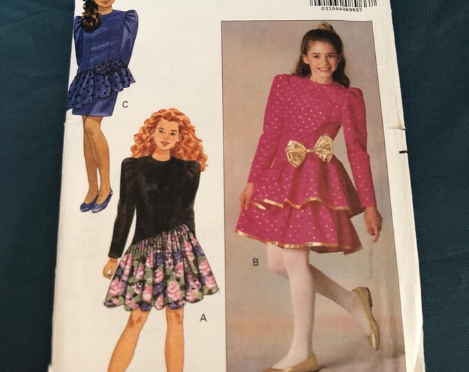 Young girls vintage  dress  paper Sewing Pattern, Factory Folded, Butterick 5127