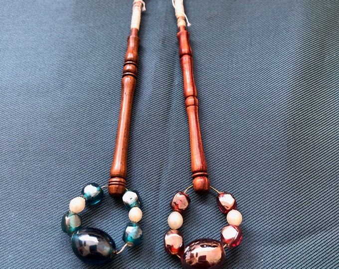 Lacemaking bobbins
