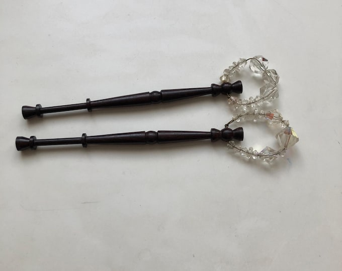 Lacemaking bobbins