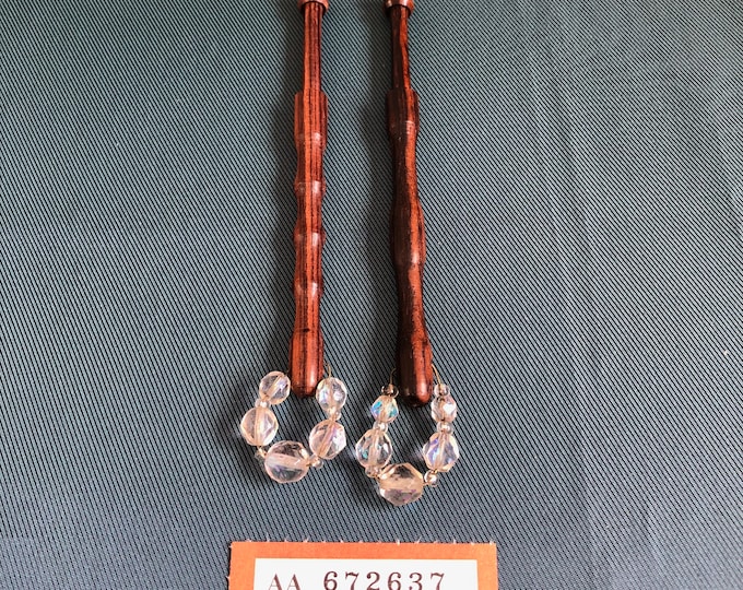 Vintage lace bobbins