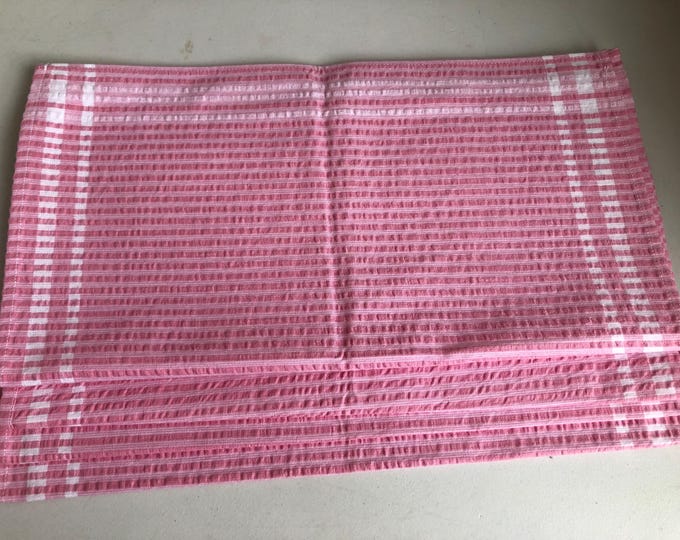 Set of 4 vintage seersucker napkins, serviettes