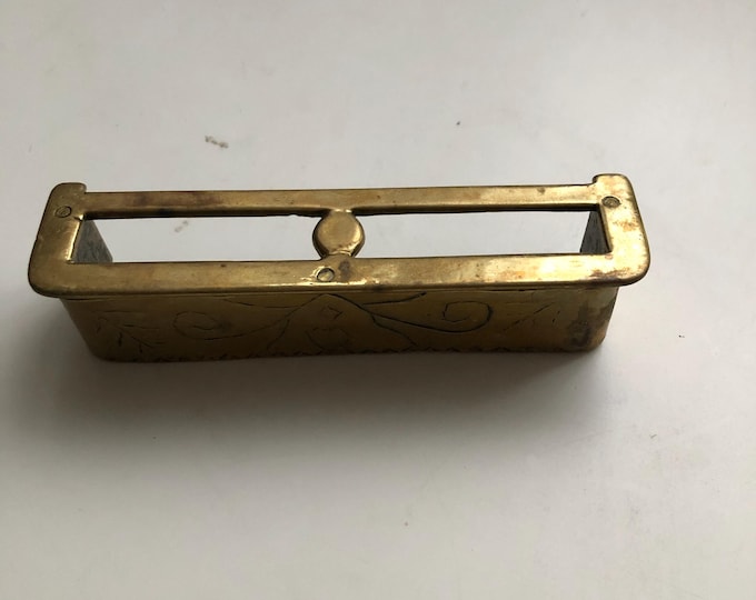 miniature brass antique fire place fender, salesman sample