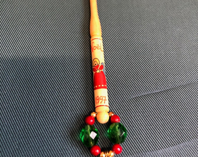 Lacemaking bobbin