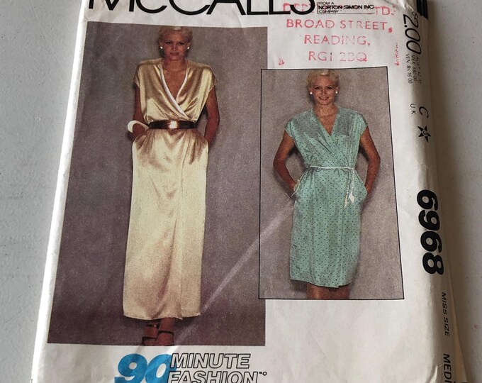 Ladies dress paper Sewing Pattern, Factory Folded, McCalls 6968