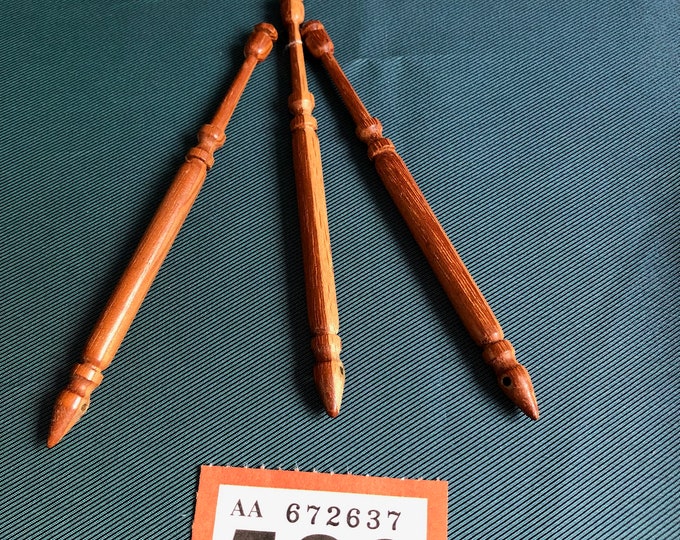 wooden lacemaking bobbins - 3