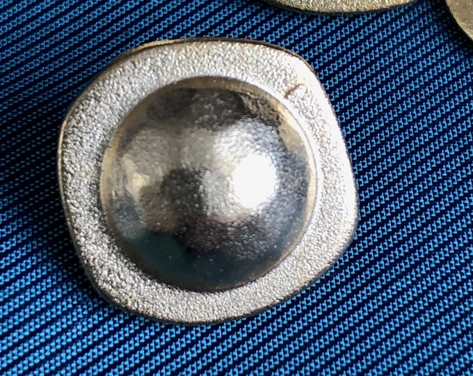Buttons, Vintage gold coloured buttons