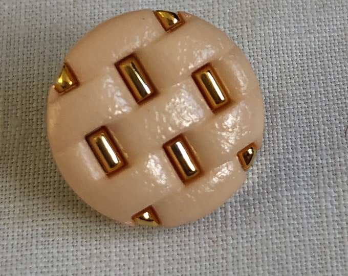 Buttons, Vintage circular cream / pink fashion buttons