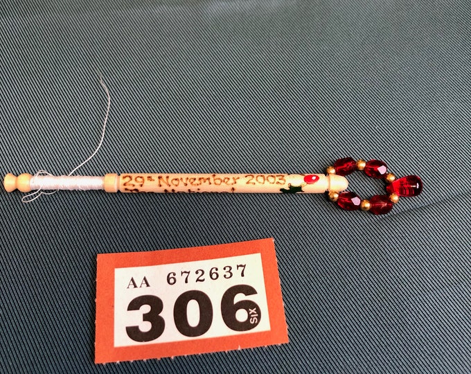 Lacemaking bobbin