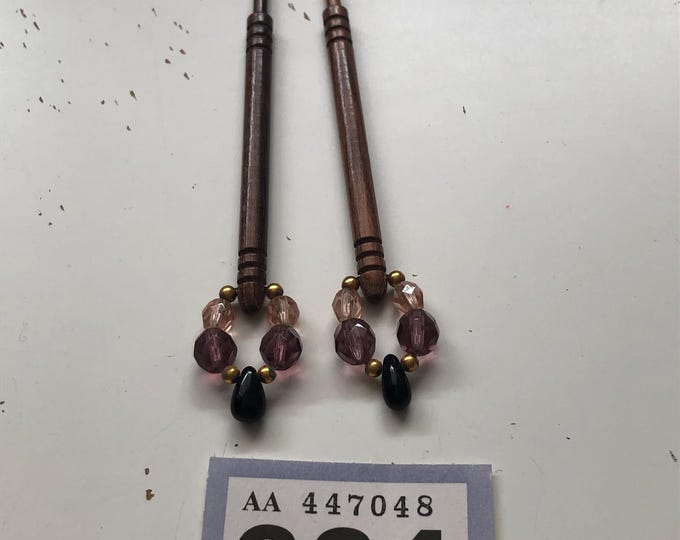 Lacemaking bobbins x 2