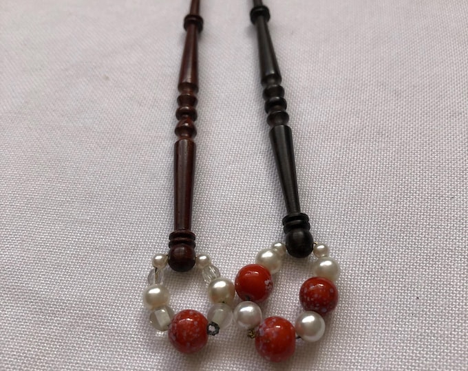 Lacemaking bobbins, midland bobbins