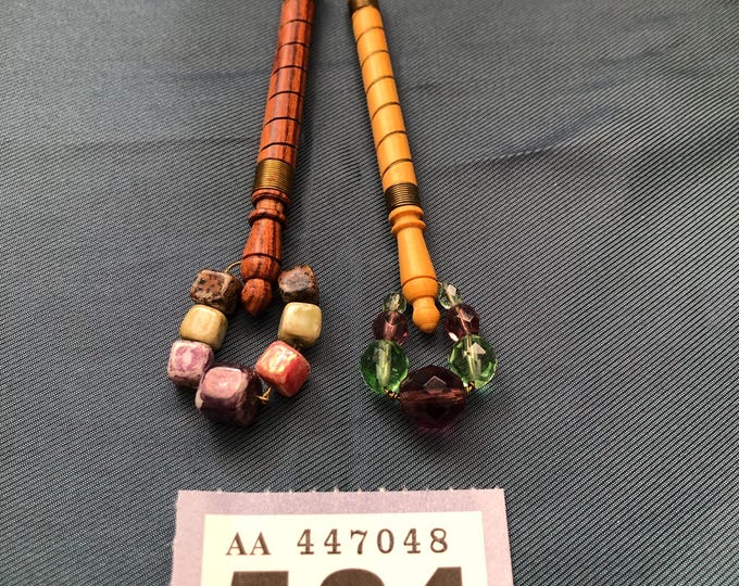 Lacemaking bobbins with wire decoration