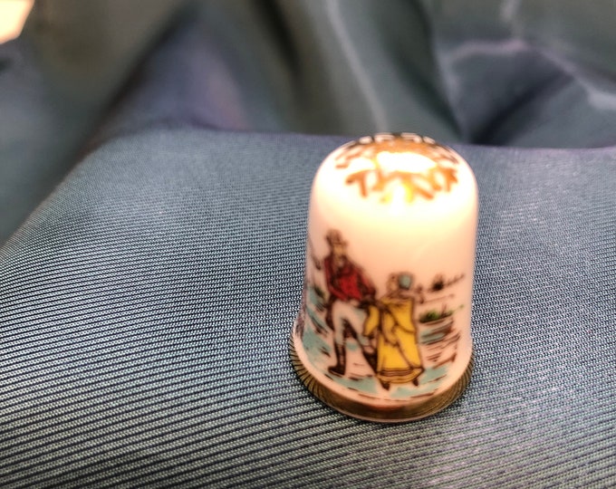 Vintage Thimble - Christmas 91