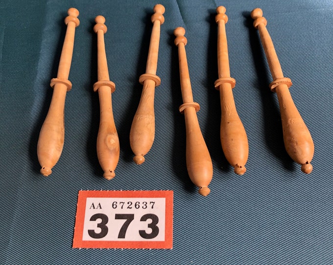 wooden lacemaking bobbins x 6