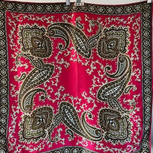 Vintage head scarf, in pink
