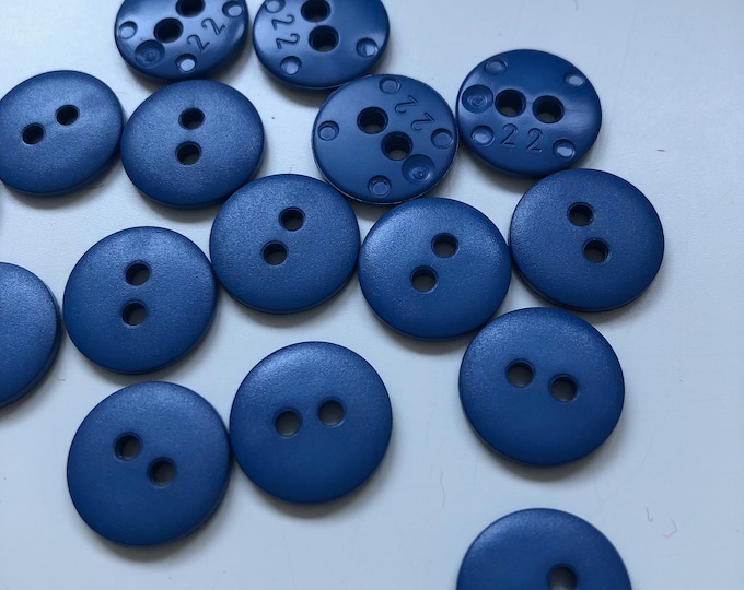 Buttons x 6, Vintage circular blue fashion buttons