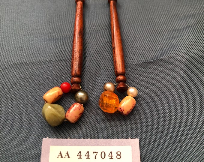 Lacemaking bobbins