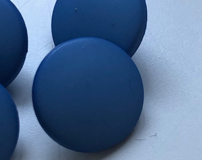 Buttons x 6, Vintage circular bluebell blue fashion buttons