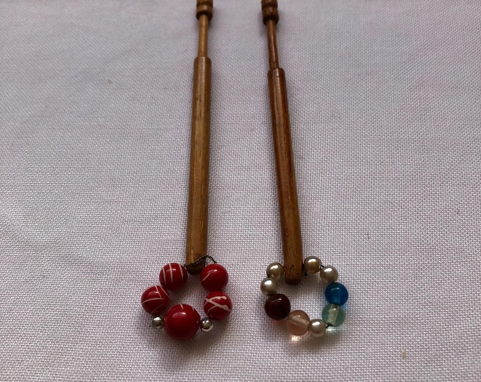 Lacemaking bobbins, midland bobbins