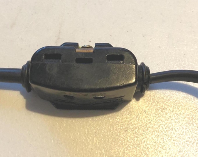 Singer sewing machine 221K Bakelite flat prong 3 pin plug UK voltage Featherweight