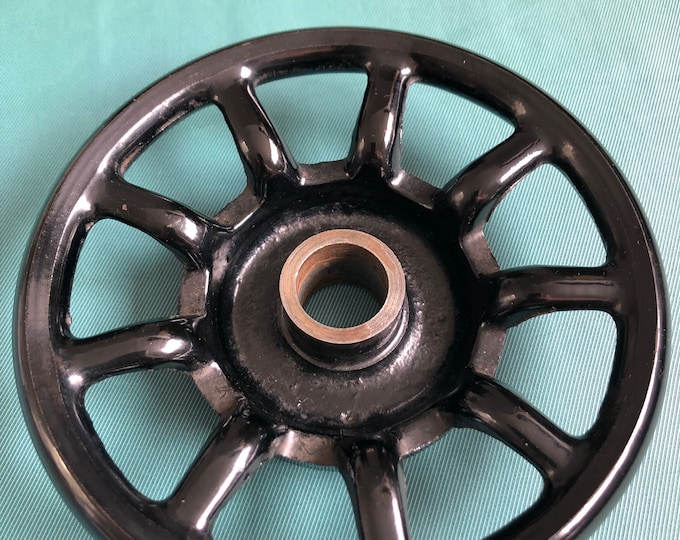 Singer sewing machine 28K balance wheel