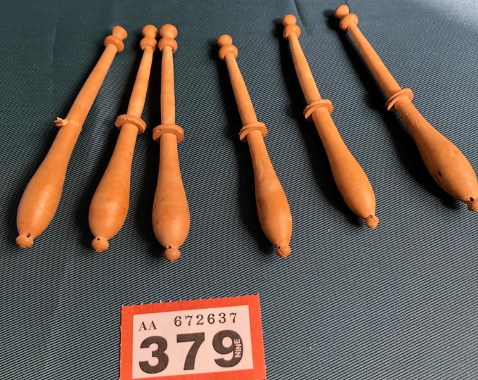wooden lacemaking bobbins x 6