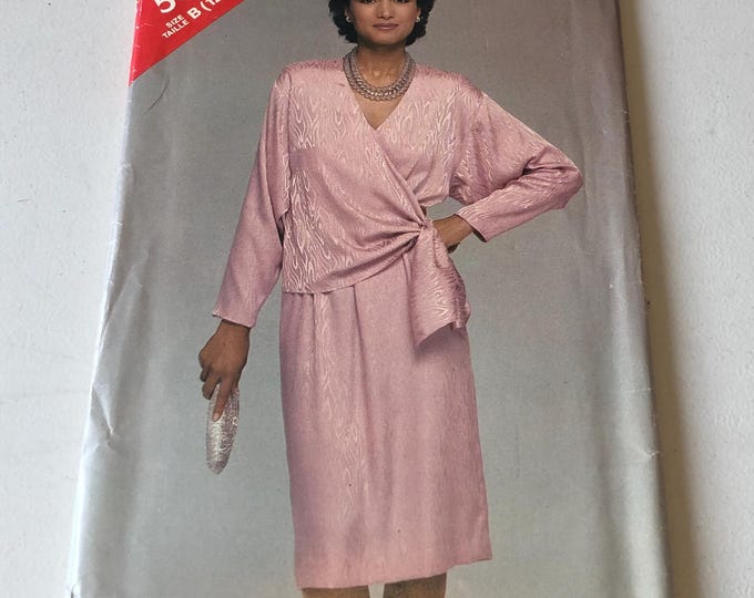 Ladies dress paper Sewing Pattern, Factory Folded