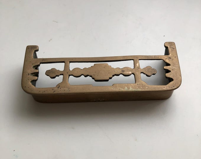miniature brass antique fire place fender, salesman sample