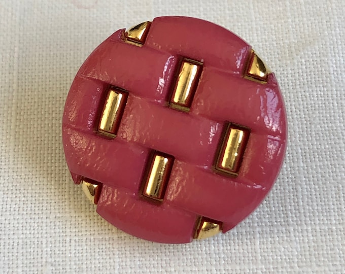 Buttons, Vintage circular rose pink fashion buttons