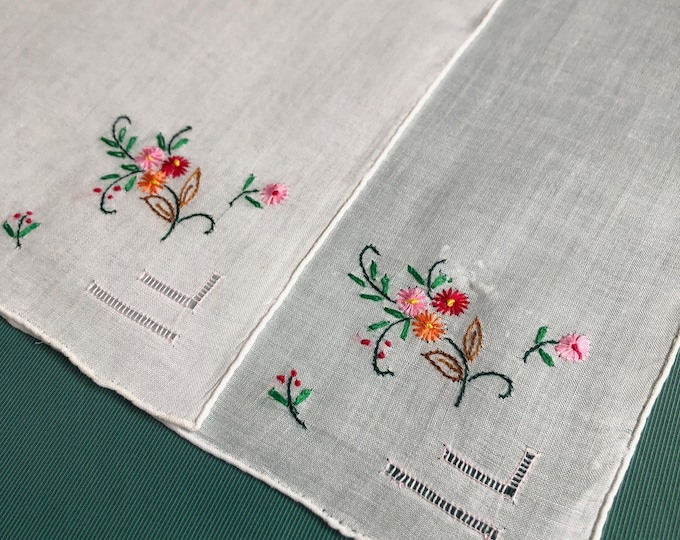 vintage ladies handkerchief, hankie x 2