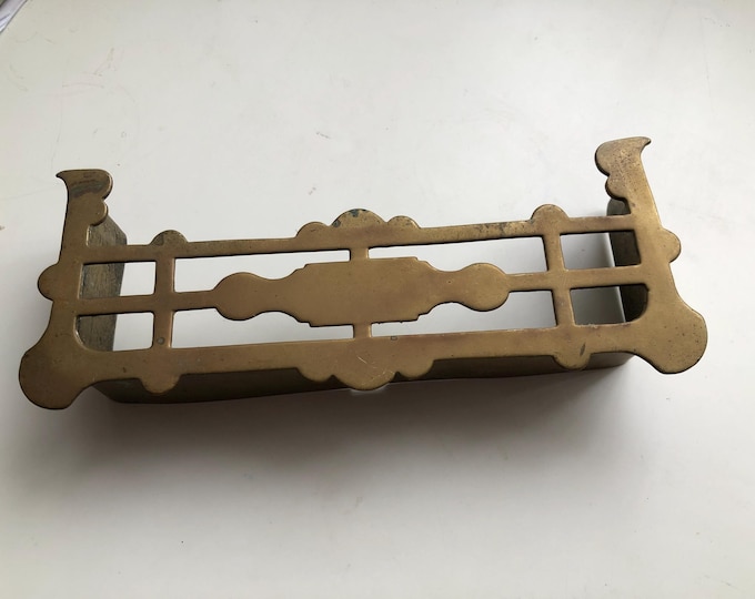 miniature brass antique fire place fender, salesman sample