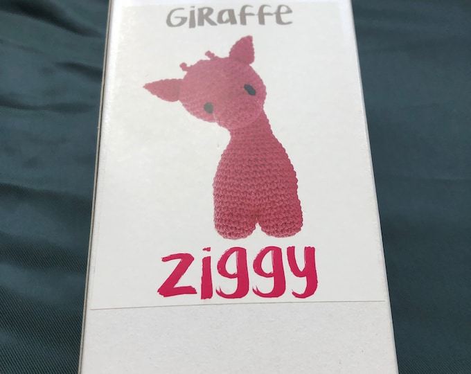 Crochet kit Giraffe, Hoooked DIY Craft Set, Ziggy, Amigurumi