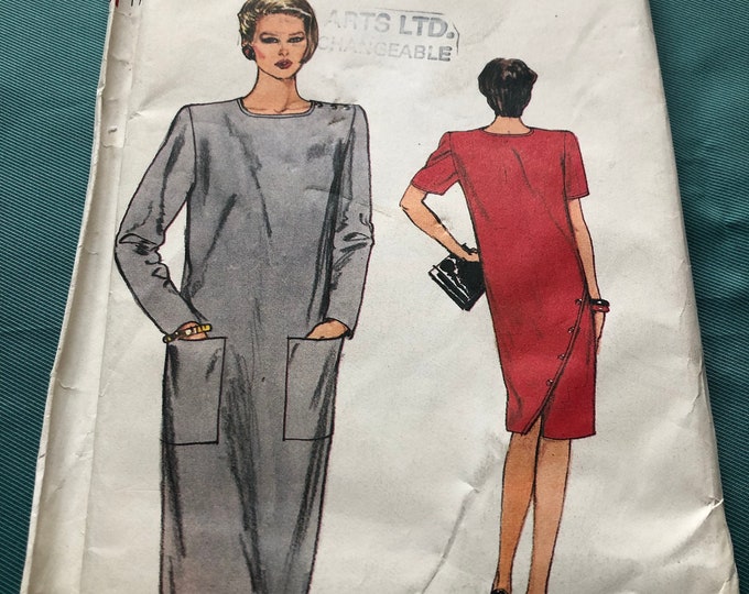 Vogue, Ladies dress Sewing Pattern, Factory Folded, Vogue 8733