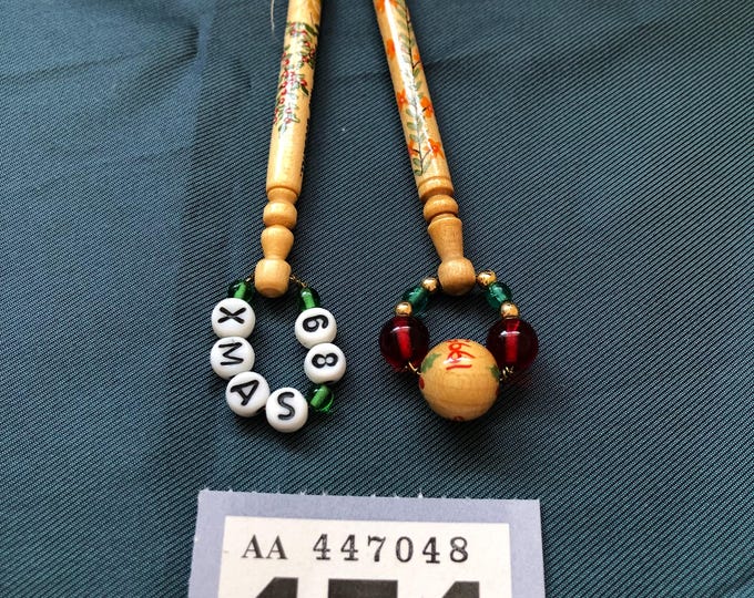 Lacemaking bobbins