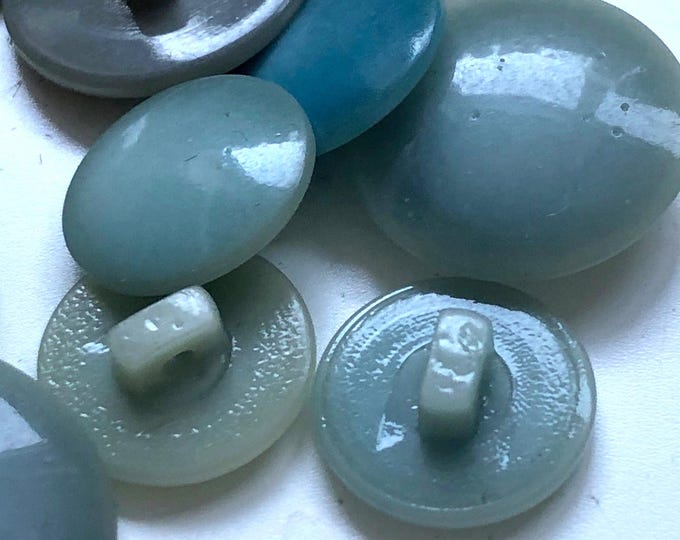 Buttons x 6, Vintage circular shades of grey to blue fashion buttons