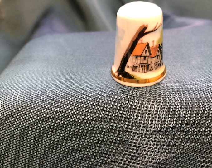 Vintage Thimble - London Bound