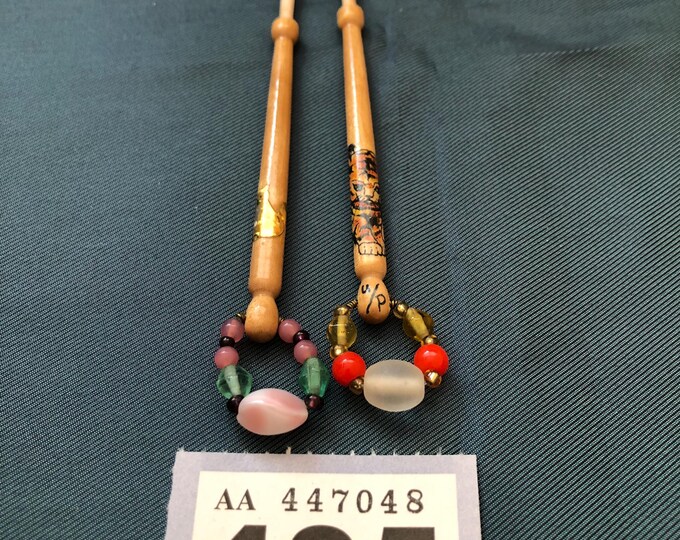 Lacemaking bobbins
