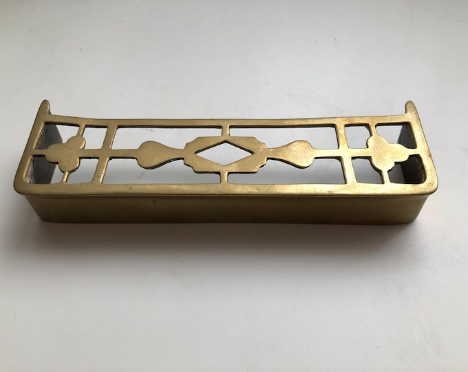 miniature brass antique fire place fender, salesman sample