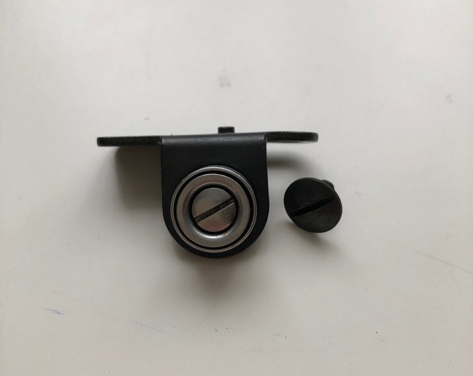 Singer sewing machine 221 222 Bobbin winder tension bracket Featherweight