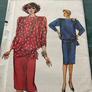 Vogue, Ladies top and skirt Sewing Pattern, Factory Folded, Vogue 9314