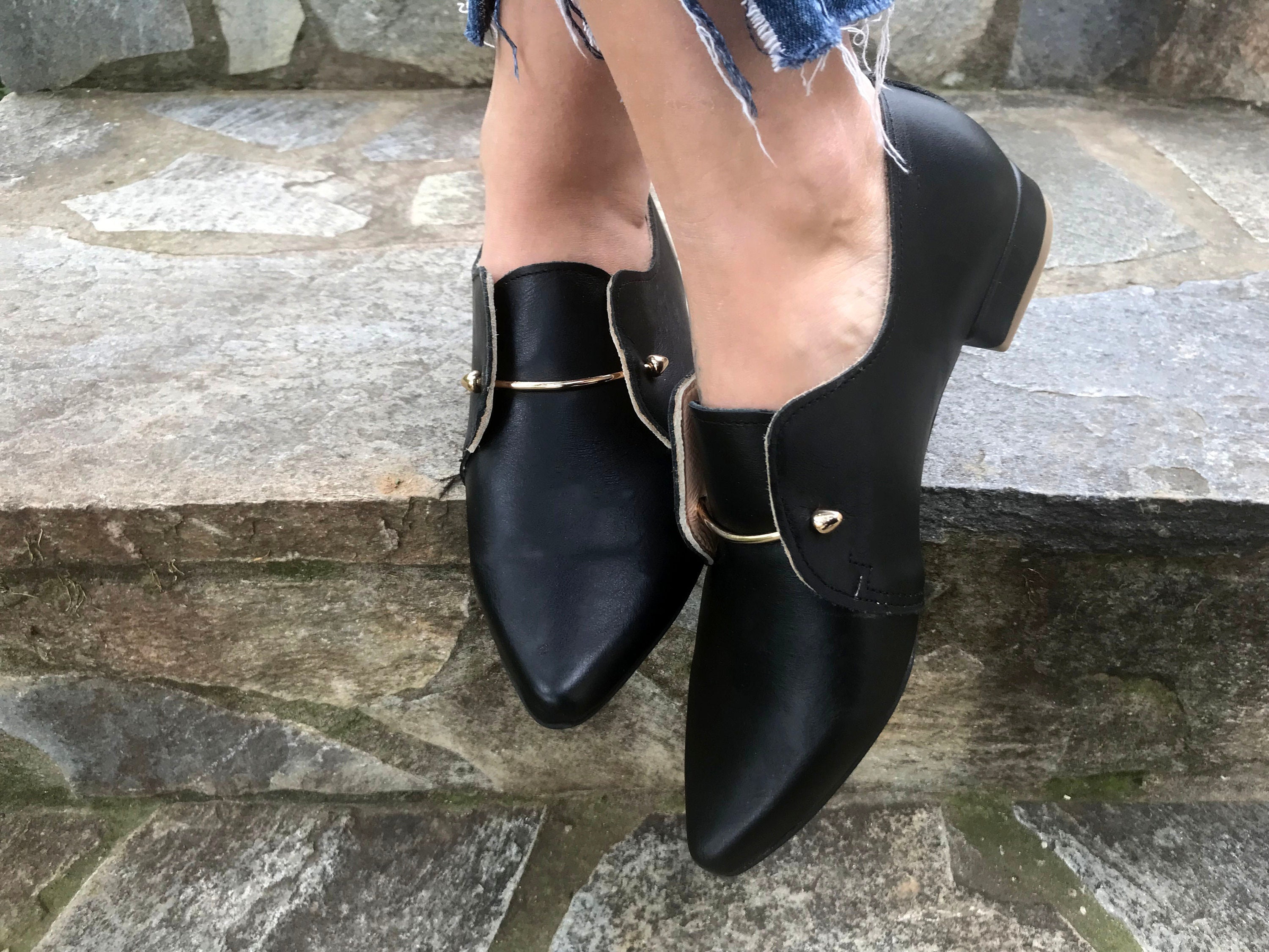 Chic Oxford Pointed Toe Low Heel Metal 