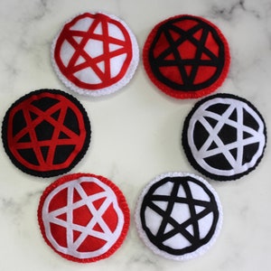 Pentacle Pentagram Catnip Cat Toy, Gothic Pagan Witchcraft Occult Goth Pet Toy, Black, Red and White Cat Toy, Vegan Felt image 2