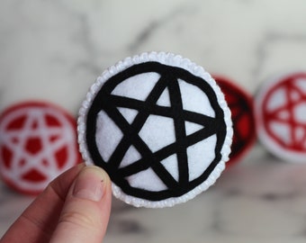 Pentacle Pentagram Catnip Cat Toy, Gothic Pagan Witchcraft Occult Goth Pet Toy, Black, Red and White Cat Toy, Vegan Felt