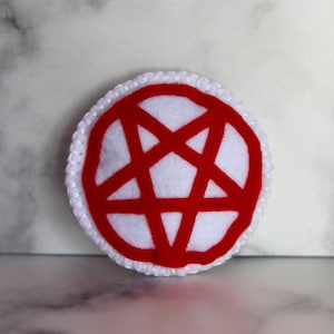 Pentacle Pentagram Catnip Cat Toy, Gothic Pagan Witchcraft Occult Goth Pet Toy, Black, Red and White Cat Toy, Vegan Felt image 3