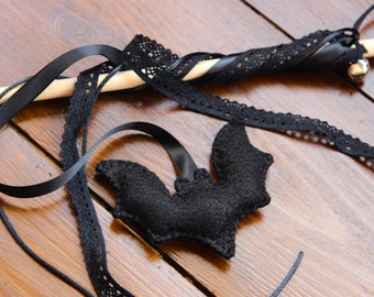 Black Bat Cat Wand Catnip Toy, Gift for Cat Lovers, Gift for Kittens, Vegan Felt Cat Play Toy Enrichment, Goth Decor Gift