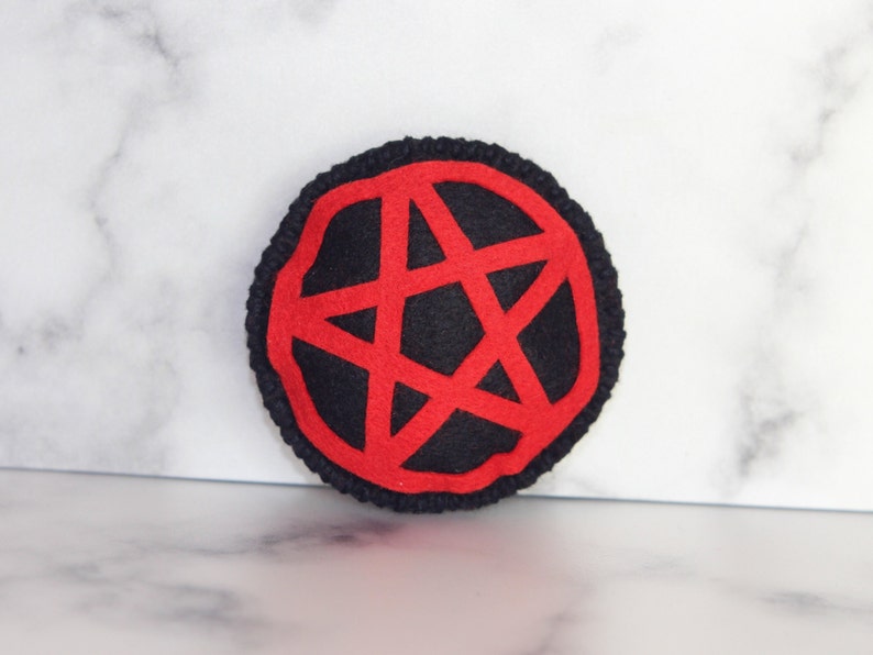 Pentacle Pentagram Catnip Cat Toy, Gothic Pagan Witchcraft Occult Goth Pet Toy, Black, Red and White Cat Toy, Vegan Felt image 8