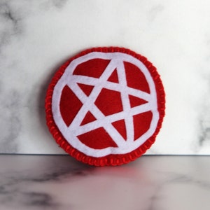 Pentacle Pentagram Catnip Cat Toy, Gothic Pagan Witchcraft Occult Goth Pet Toy, Black, Red and White Cat Toy, Vegan Felt image 7