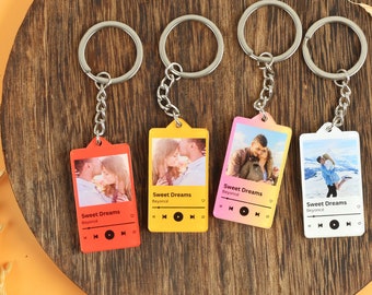 Personalized Song Keychain, Custom Music Keychain, Customized Anniversary Gift, Mother's Day Gift, Valentine's Gift, Christmas Gift Birthday