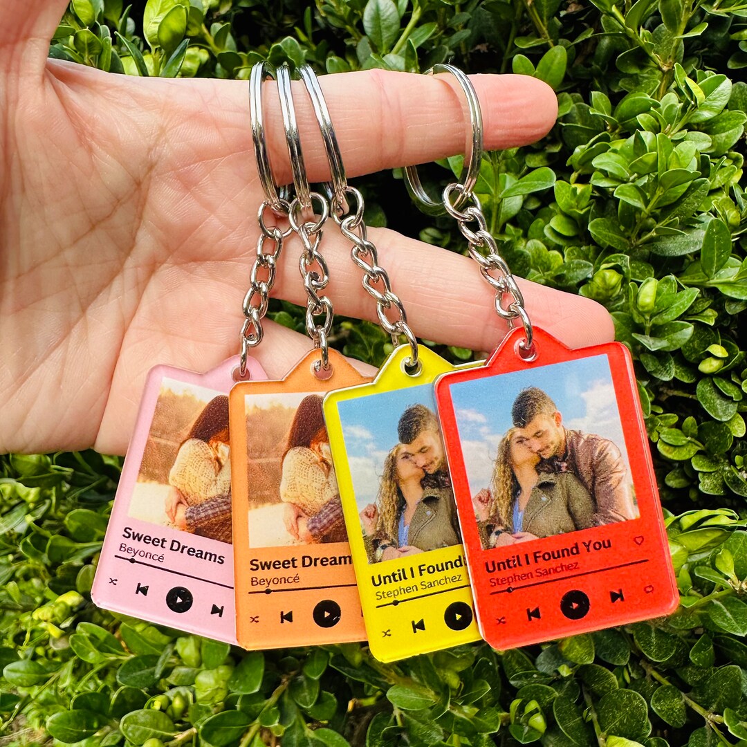 Personalized Song Keychain, Custom Music Keychain, Photo Keychain With