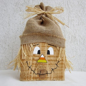 Rustic Fall Scarecrow Decor, Fall Halloween Tabletop Decoration, Wooden Scarecrow Face Sign, Handmade Autumn Decor, Handmade scarecrow decor